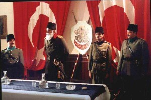 Abdülhamit Düşerken fotoğrafı