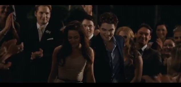 Alacakaranlık Efsanesi: Şafak Vakti Bölüm 1 Fotoğrafı