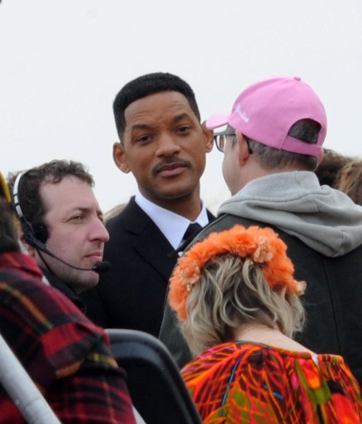 Siyah Giyen Adamlar 3 Fotoğrafı