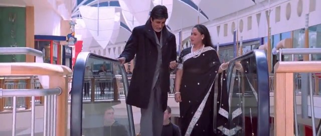 Bazen Sevinç Bazen Hüzün Fotoğrafı