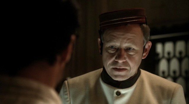 Across The Hall fotoğrafı