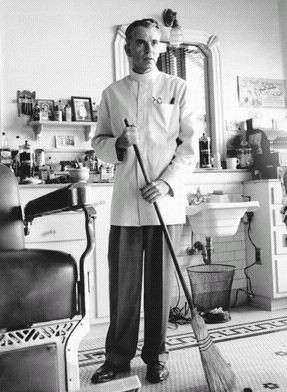 Orada Olmayan Adam Fotoğrafı