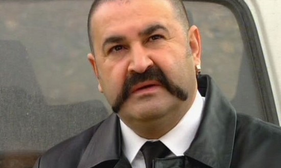 Aynadaki Düşman Fotoğrafı