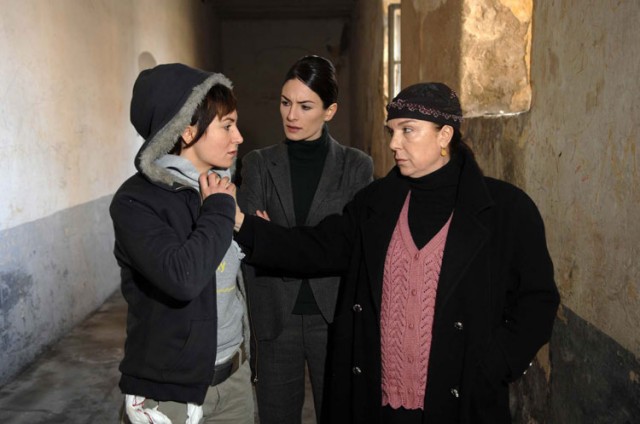 Parmaklıklar Ardında Fotoğrafı