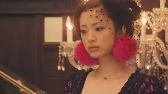 Zengin Bayan Ve Fakir Taro fotoğrafı