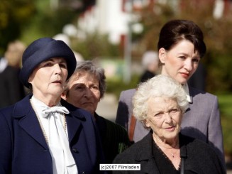 Late Bloomers Fotoğrafı