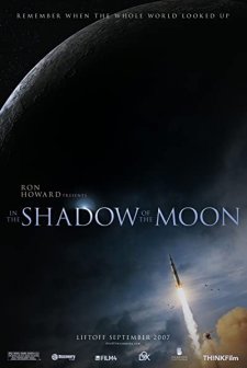 In The Shadow Of The Moon (2007) afişi