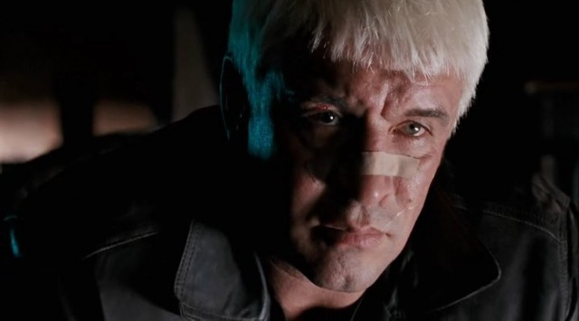 Ateşle Oynayan Kız Fotoğrafı