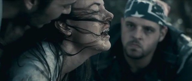 Mezarına Tüküreceğim Fotoğrafı