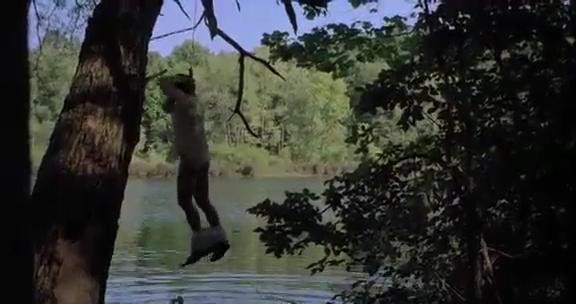 Mezarına Tüküreceğim Fotoğrafı