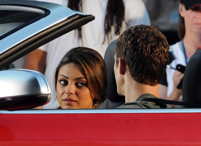 Arkadaştan Öte Fotoğrafı