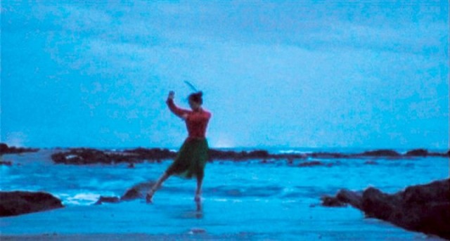 Feathers In The Wind fotoğrafı