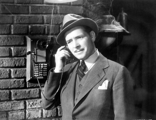 Bulldog Drummond Strikes Back fotoğrafı