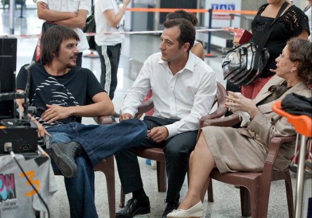 Aşk Tesadüfleri Sever Fotoğrafı