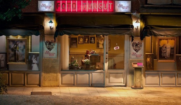 Aşk Tesadüfleri Sever Fotoğrafı