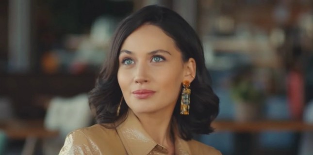 "Kör Nokta" Dizisinin Asude Karakteri İlayda Çevik Oldu!
