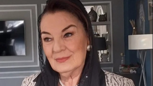 Usta Oyuncu Nevin Efe Hayatını Kaybetti.