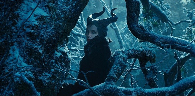 Angelina Jolie Kötü Cadı Olarak Karşımızda!