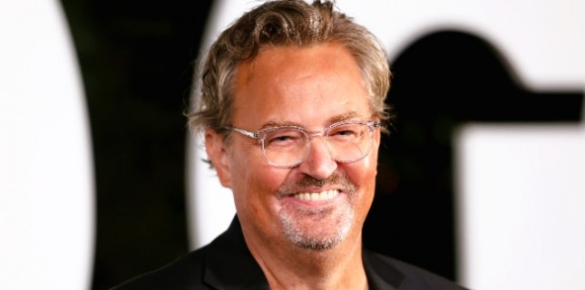 "Friends" Dizisinin Sevilen Yıldızı Matthew Perry Hayatını Kaybetti!