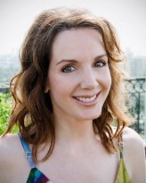 Hélène Cardona fotoğrafı