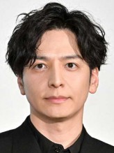 Toma Ikuta fotoğrafı