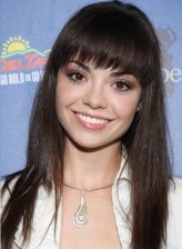 Annemarie Pazmino fotoğrafı