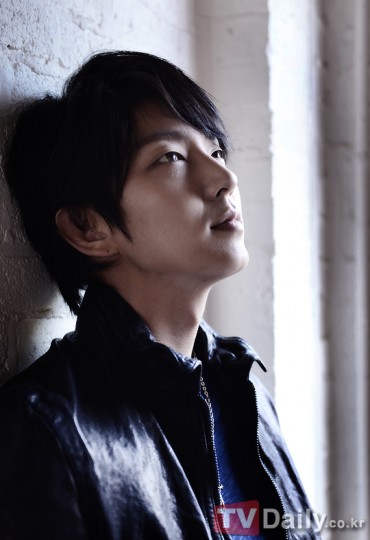 Lee Jun-ki Fotoğrafı