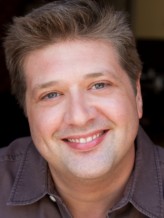 Lance Barber fotoğrafı