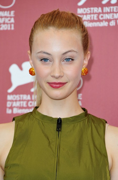 Sarah Gadon Fotoğrafı