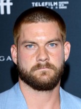 Jake Weary fotoğrafı