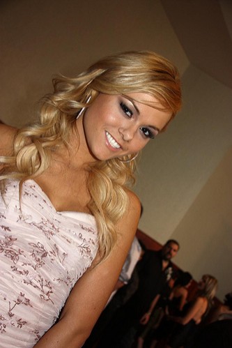 Angelina Armani Fotoğrafı