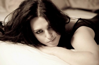 Katie McGrath Fotoğrafı