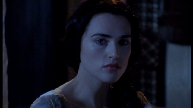 Katie McGrath Fotoğrafı