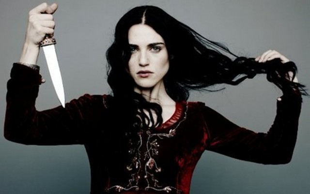 Katie McGrath Fotoğrafı