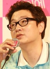 Kim Jung-min (iv) fotoğrafı