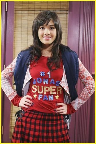 Nicole Gale Anderson Fotoğrafı