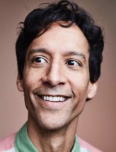 Danny Pudi fotoğrafı