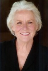 Barbara Tarbuck fotoğrafı