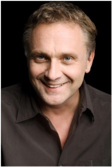 Bernhard Schir Fotoğrafı