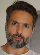 Iqbal Khan fotoğrafı