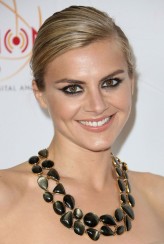 Eliza Coupe fotoğrafı