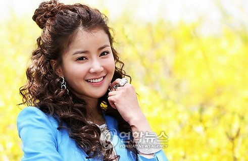 Lee Si-young Fotoğrafı