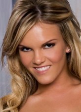 Mackenzee Pierce fotoğrafı