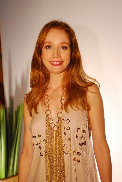 Camila Morgado Fotoğrafı