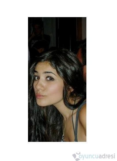 Zeynep Çamcı Fotoğrafı