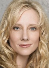 Anne Heche fotoğrafı