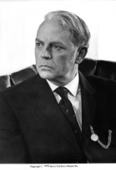 Dan O'Herlihy fotoğrafı