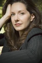 Alison Matthews fotoğrafı