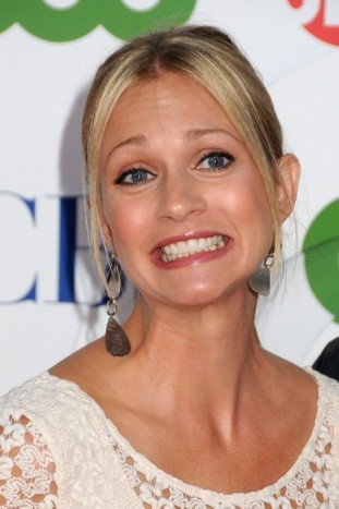A.J. Cook Fotoğrafı