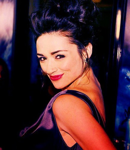Crystal Reed Fotoğrafı